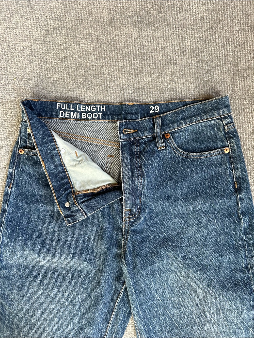 NWOT J. Crew Full-Length Demi-Boot Jean in Kamari Wash Raw Hem Women's Size 29 - Picture 5 of 10